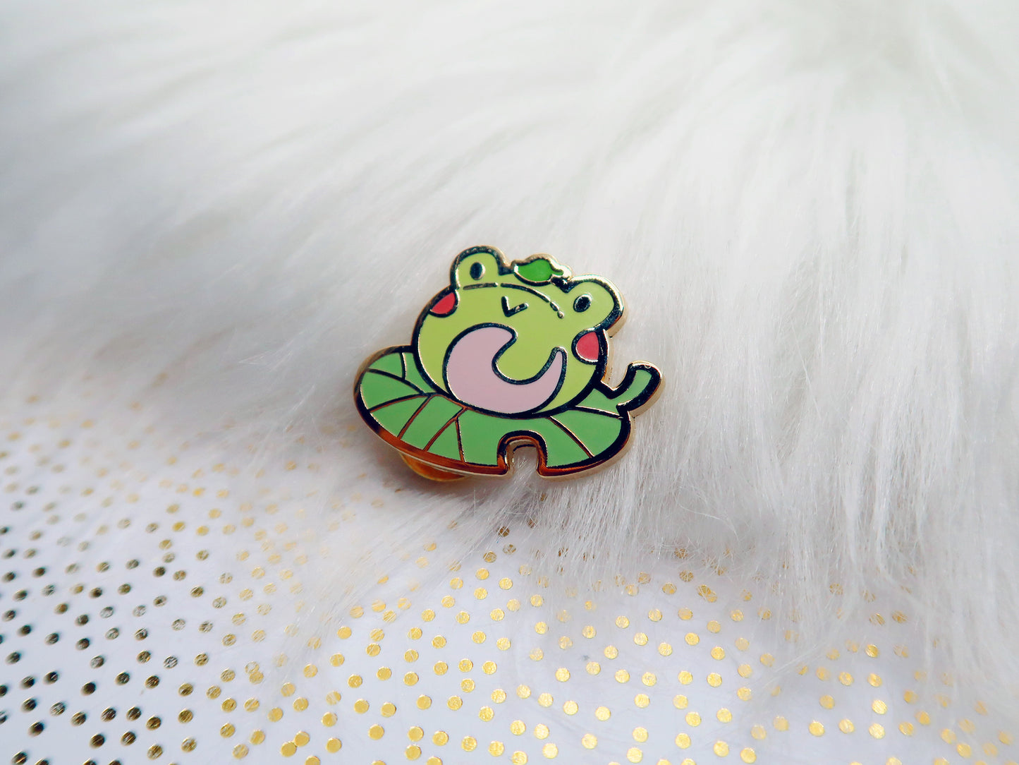 Enamel Pin - Froggy Swiss Cake
